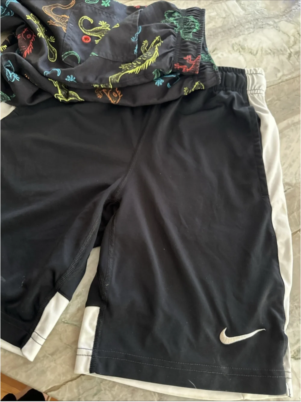 Lot Boy Shorts Swim 2Pc Nike Dri-Fit Basketball Short M , 10-12 Lizard Swim Suit
